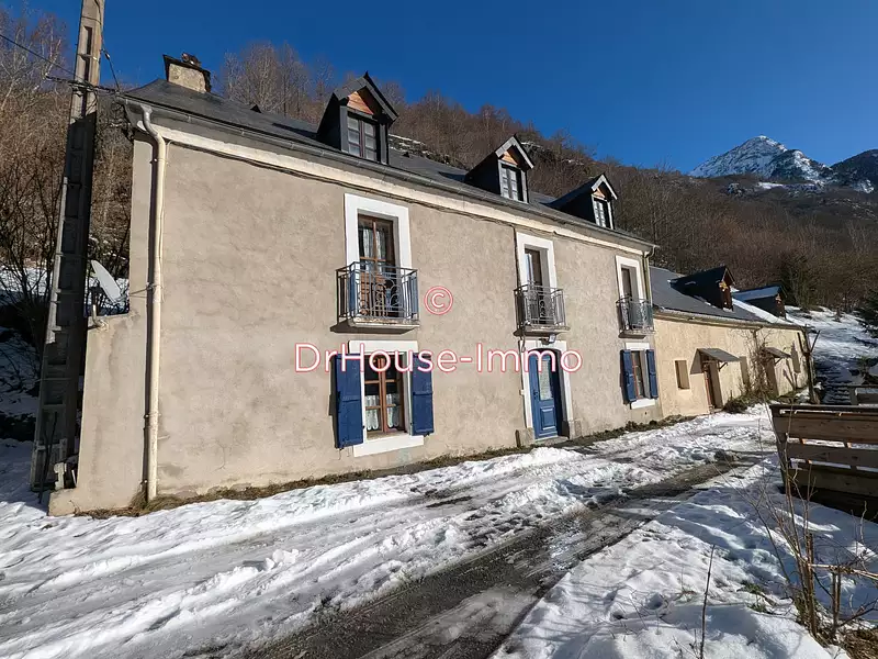 Maison, 270 m²