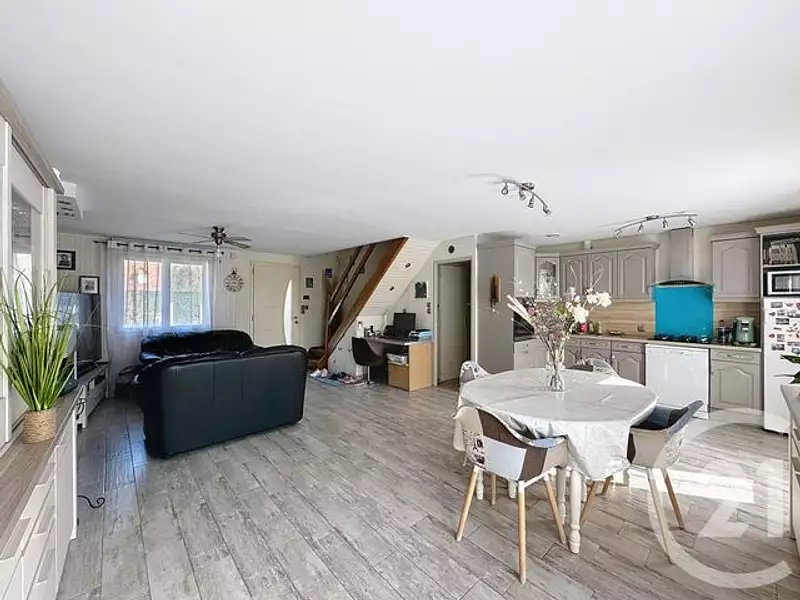Maison, 113 m²