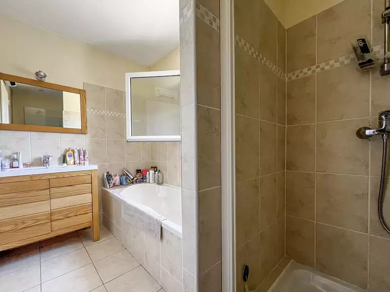 Maison, 184 m²