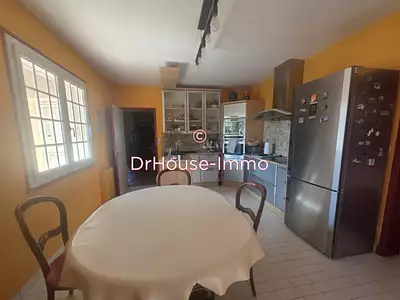 Maison, 266 m²