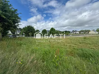 Terrain, 821 m²