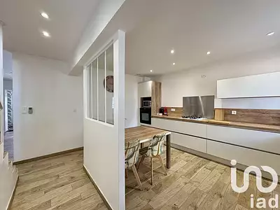 Maison, 122 m²