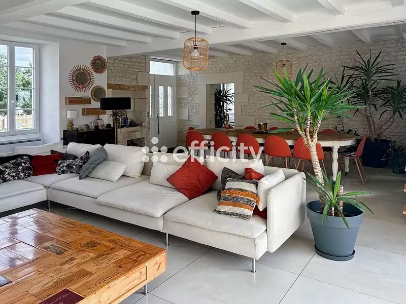 Maison, 180 m²