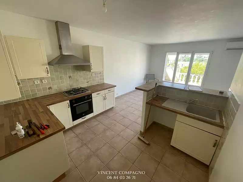 Maison, 220 m²
