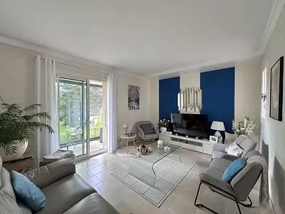 Maison, 221 m²