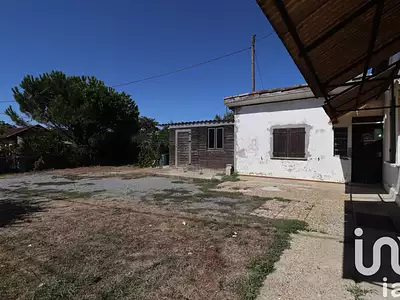 Terrain, 900 m²