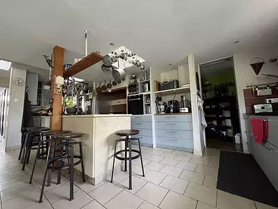 Maison, 245 m²
