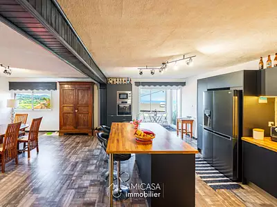 Maison, 245 m²