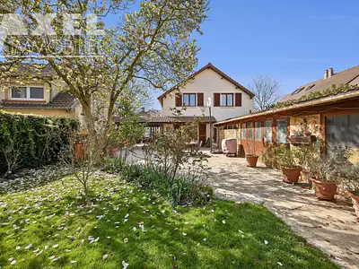 Maison, 180 m²