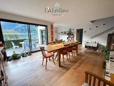 Maison, 221 m²