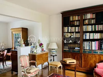 Maison, 244 m²