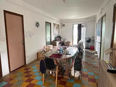 Immeuble, 181 m²