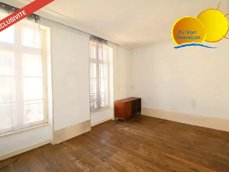 Immeuble, 128 m²