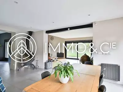 Maison, 225 m²