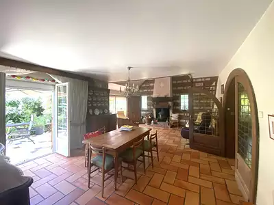Maison, 143 m²