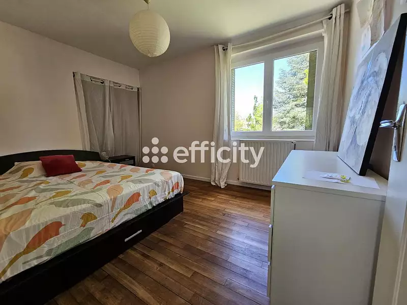 Maison, 195 m²