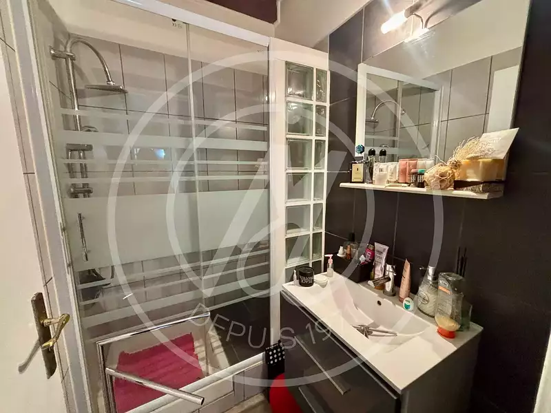 Maison, 256 m²