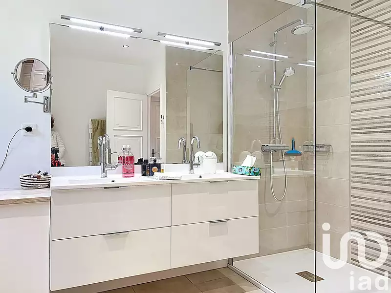 Maison, 223 m²