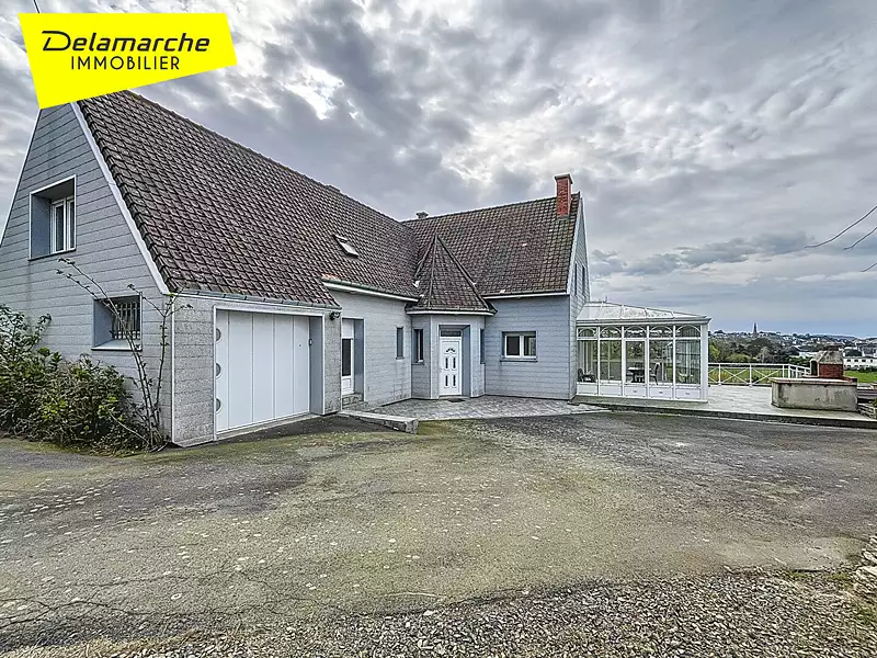 Maison, 256 m²