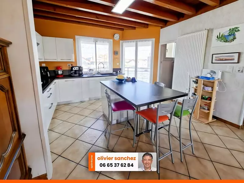 Maison, 146 m²