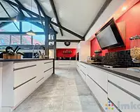 Maison, 216 m²