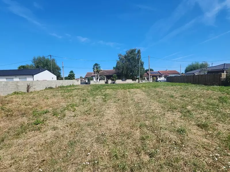 Terrain, 975 m²