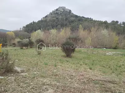 Terrain, 1 813 m²