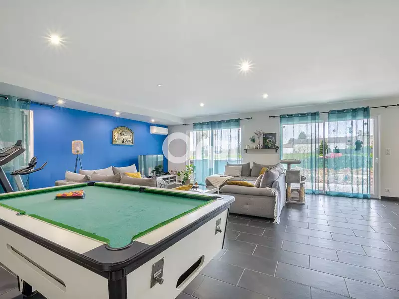 Maison, 200 m²