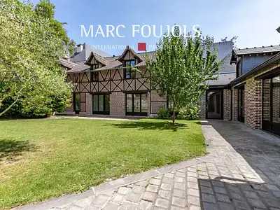 Maison, 580 m²