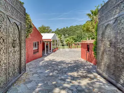 Maison, 398,84 m²
