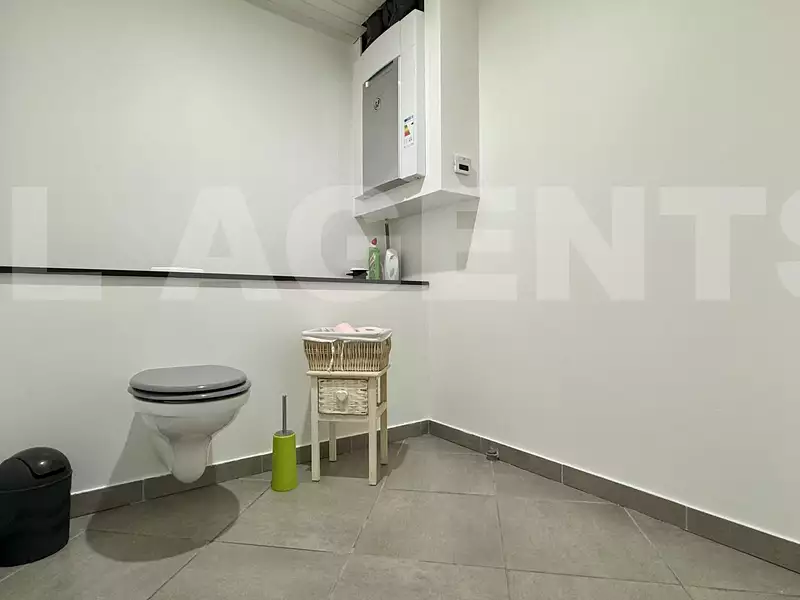 Maison, 215 m²