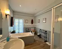 Maison, 738 m²