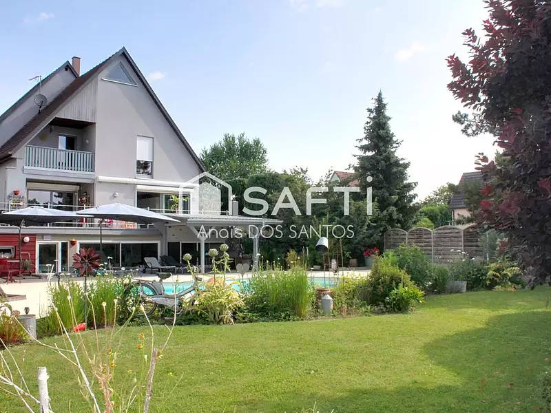 Maison, 207 m²