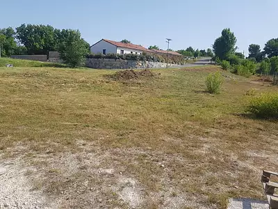 Terrain, 1 759 m²