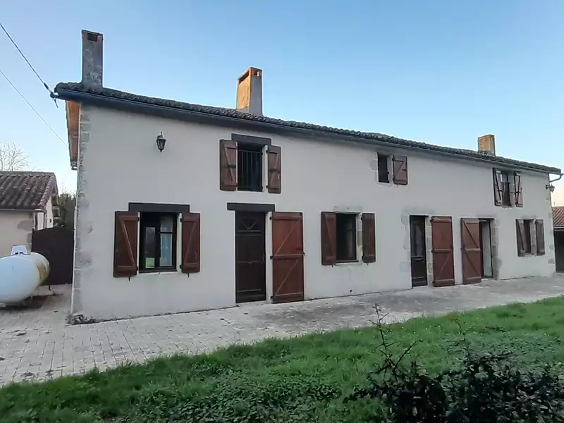 Maison, 230 m²