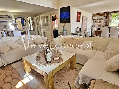 Maison, 201 m²