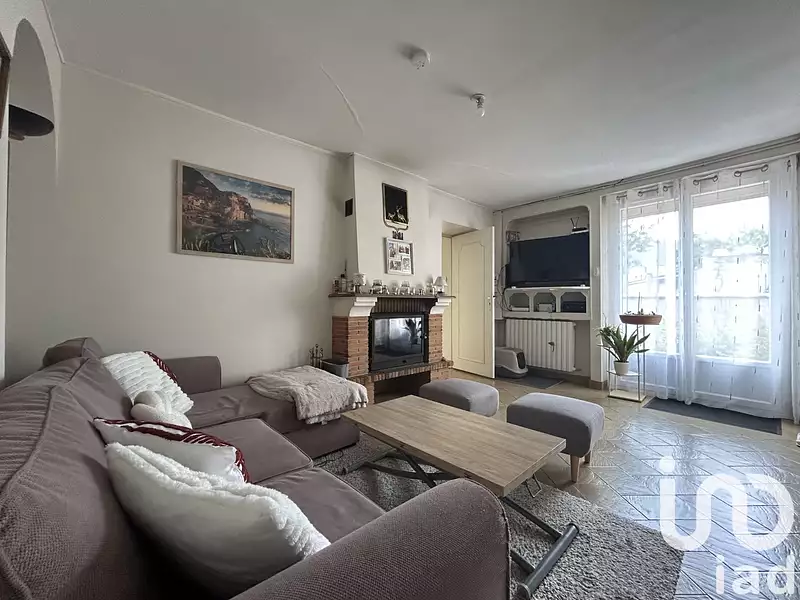 Maison, 77 m²