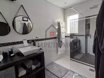 Maison, 153,5 m²