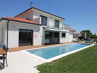 Maison, 167 m²