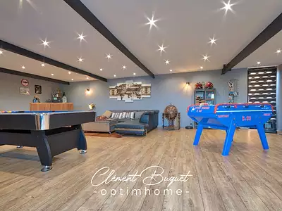Maison, 252 m²