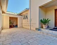 Maison, 242 m²