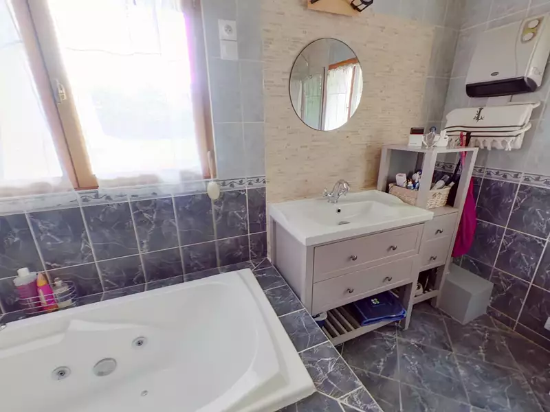 Maison, 280 m²