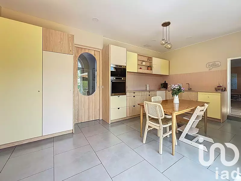 Maison, 284 m²