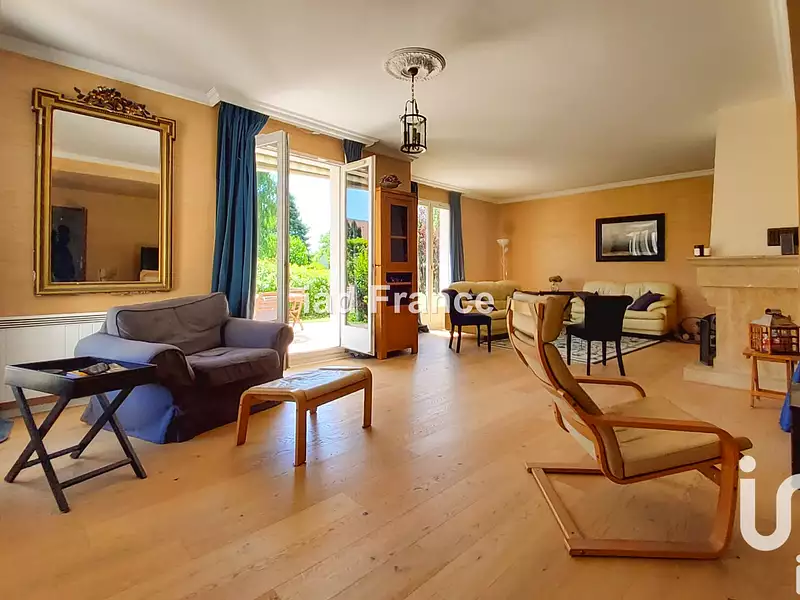 Maison, 259 m²