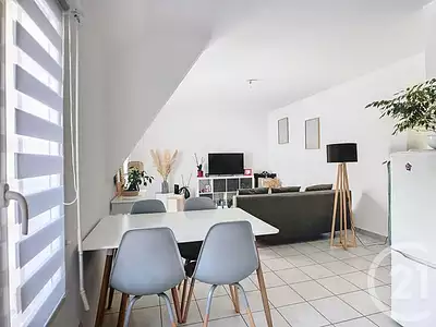Maison, 102,8 m²