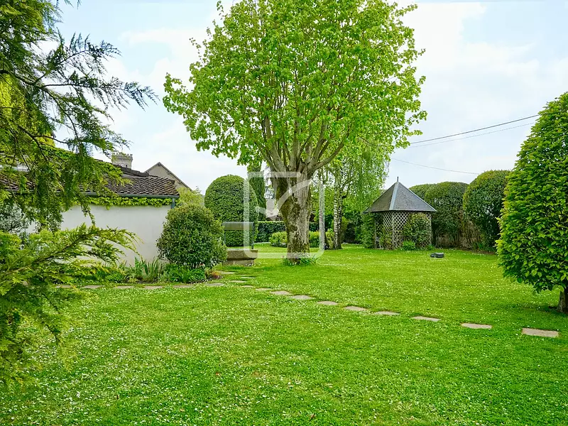 Maison, 165 m²