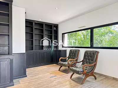Maison, 285 m²