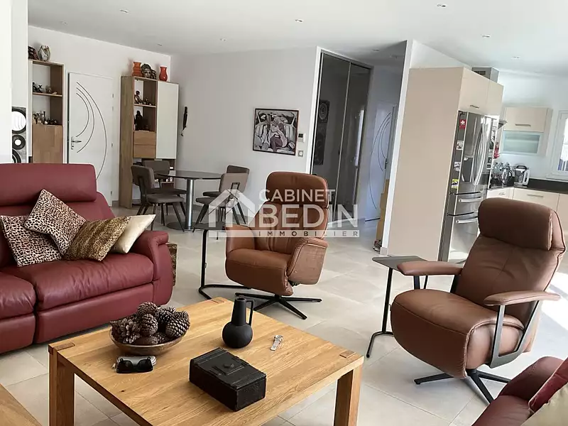 Maison, 141 m²