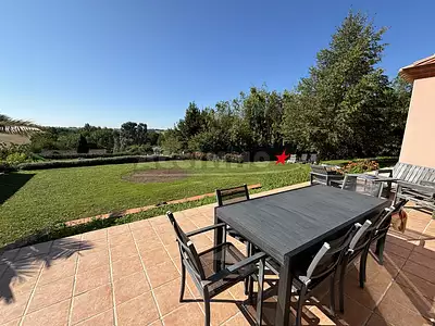 Maison, 163 m²