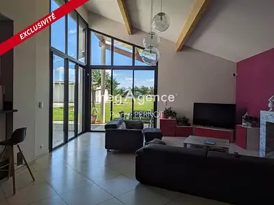 Maison, 185 m²